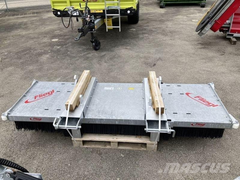 Fliegl KEBFLI250005 LÖWE 2.500MM Šlavimo technika