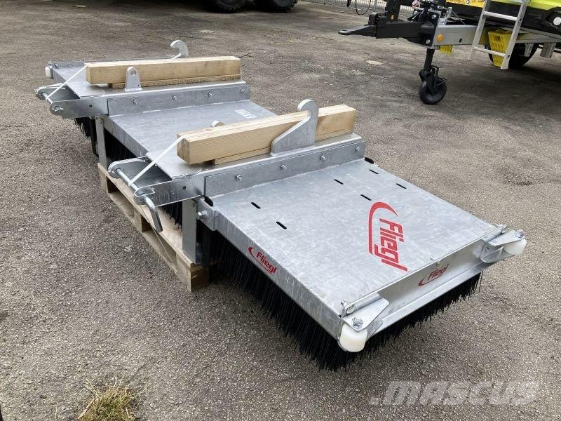 Fliegl KEBFLI250005 LÖWE 2.500MM Šlavimo technika