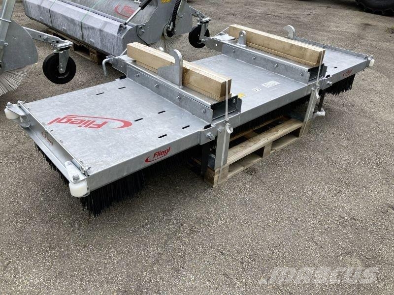 Fliegl KEBFLI250005 LÖWE 2.500MM Šlavimo technika