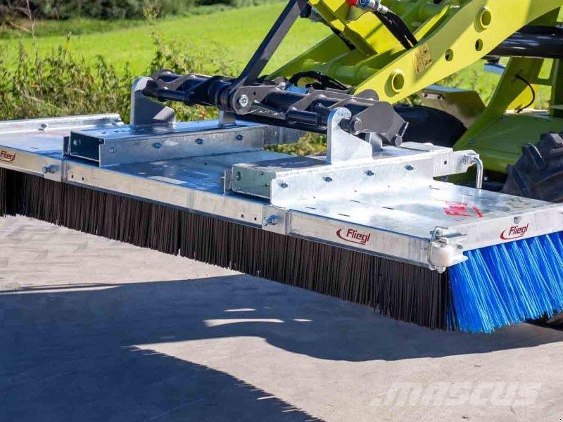 Fliegl Kehrbesen LUCHS 2500 mm Strojevi za metenje