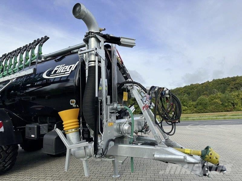 Fliegl PFW 18000 DUO LINE PLUS TANDEM Pumper og røreverk