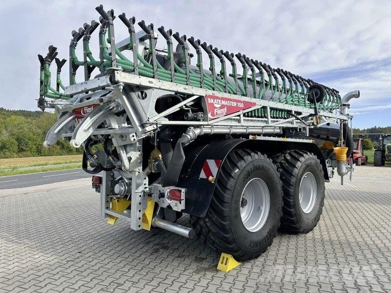 Fliegl PFW 18000 DUO LINE PLUS TANDEM Pumper og røreverk