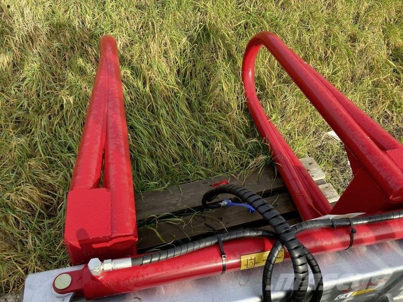 Fliegl QBZFLM000000 QUADERBALLENZANGE Priključci za prednji utovarivač