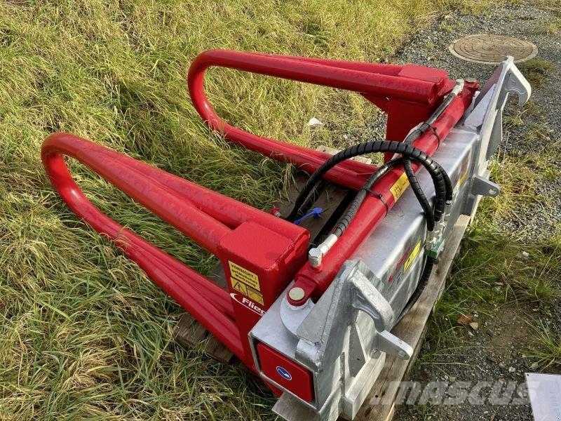 Fliegl QBZFLM000000 QUADERBALLENZANGE Priključci za prednji utovarivač