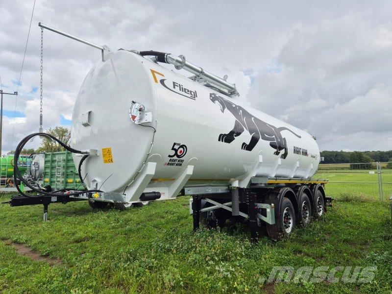 Fliegl STF 30.000 Truck-Line Dreiachs Zubringerfass Flytgödselspridare