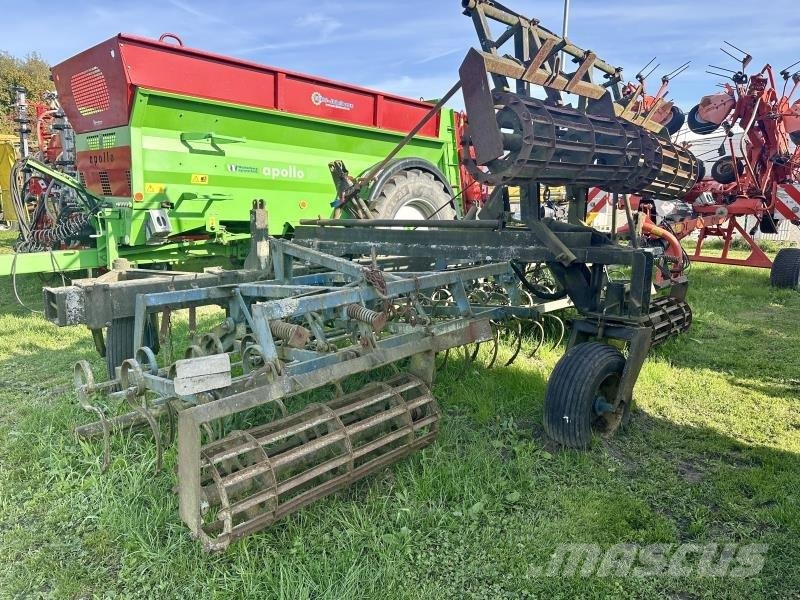 Fortschritt Kombinator T890 Plugovi obrtači