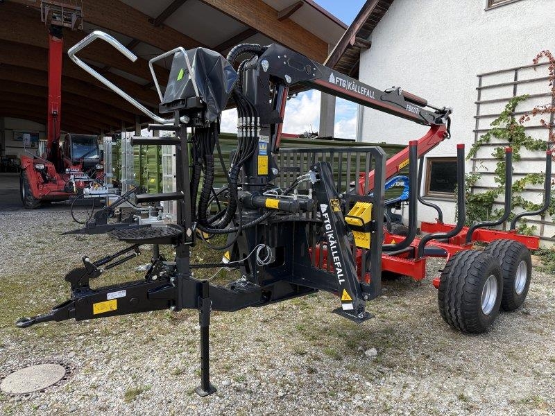 FTG Källefall FB 70S mit Kran FB 63TS Langetustraktorid