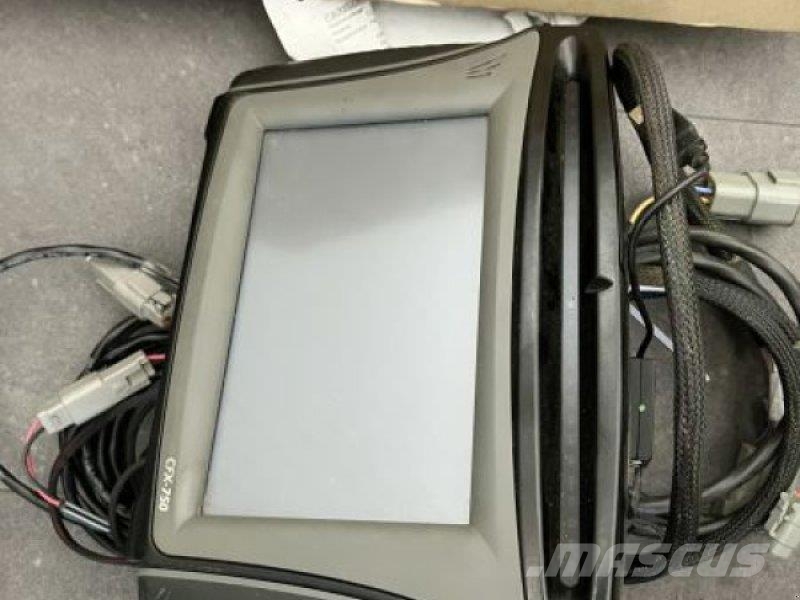 GEBR. TRIMBLE CFX 750 RTK ماكينات زراعية - غير ذلك