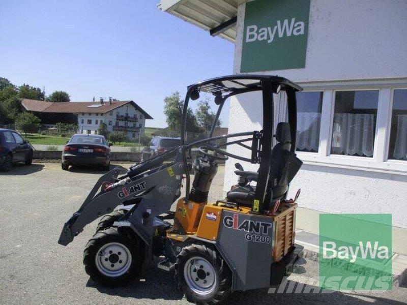 GiANT G1200 Skid steer mini nakladalci
