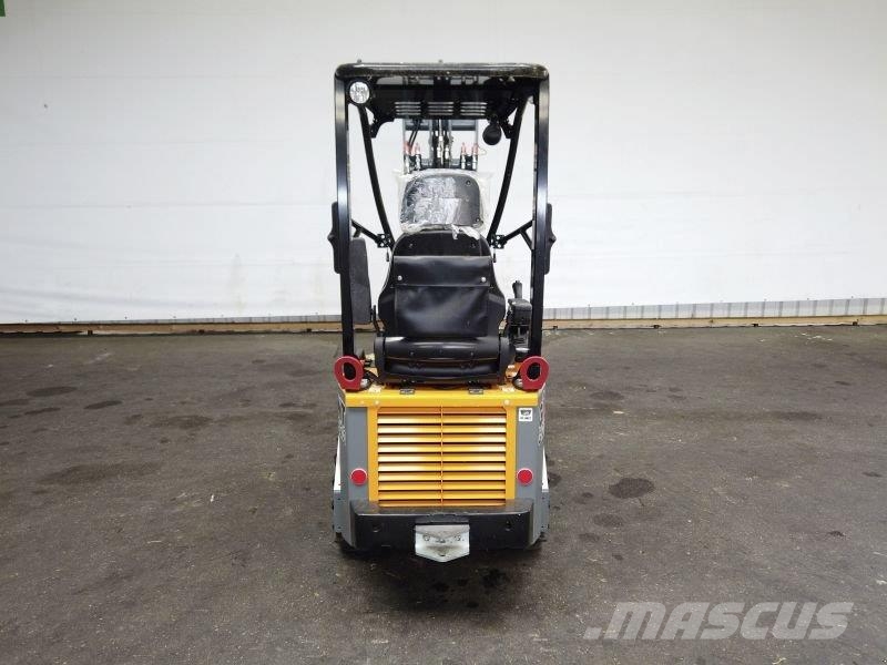 GiANT G1200 HOFLADER Schrankladers
