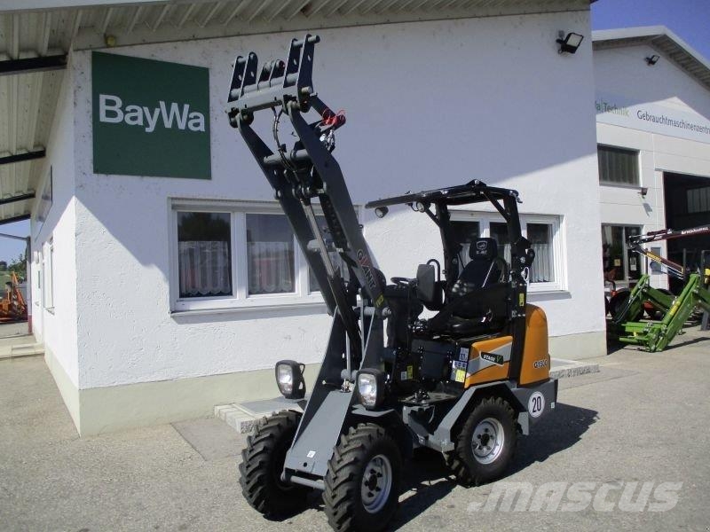 GiANT G1500 #886 لوادر انزلاقية التوجيه