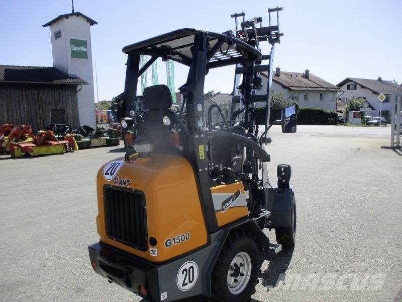 GiANT G1500 #886 لوادر انزلاقية التوجيه