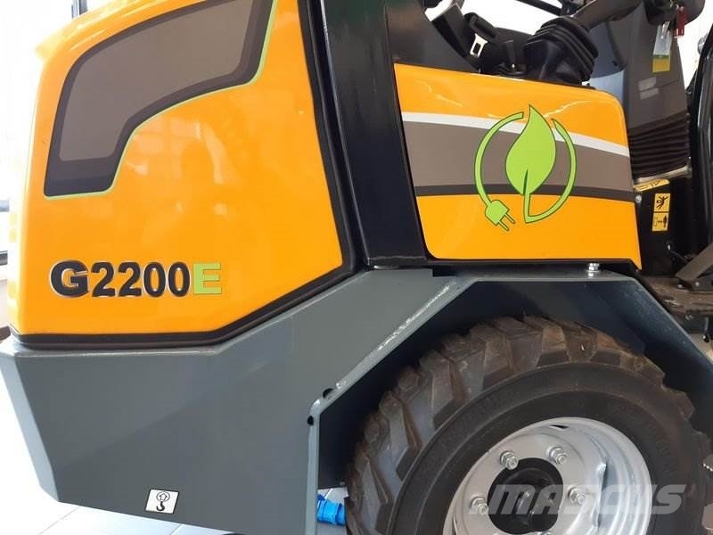 GiANT G2200E GIANT ELEKTRO-HOFLADER Kompaktlader