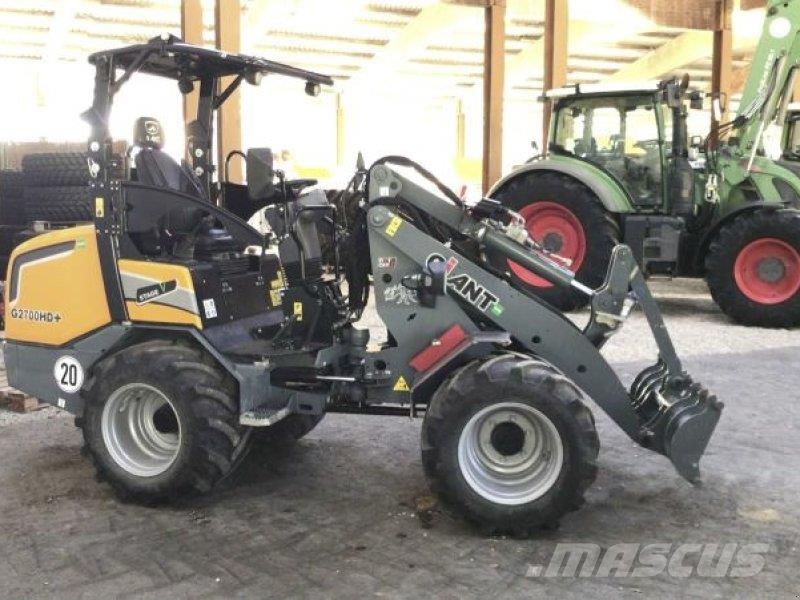 GiANT G2700 HD+ Skid steer mini nakladalci