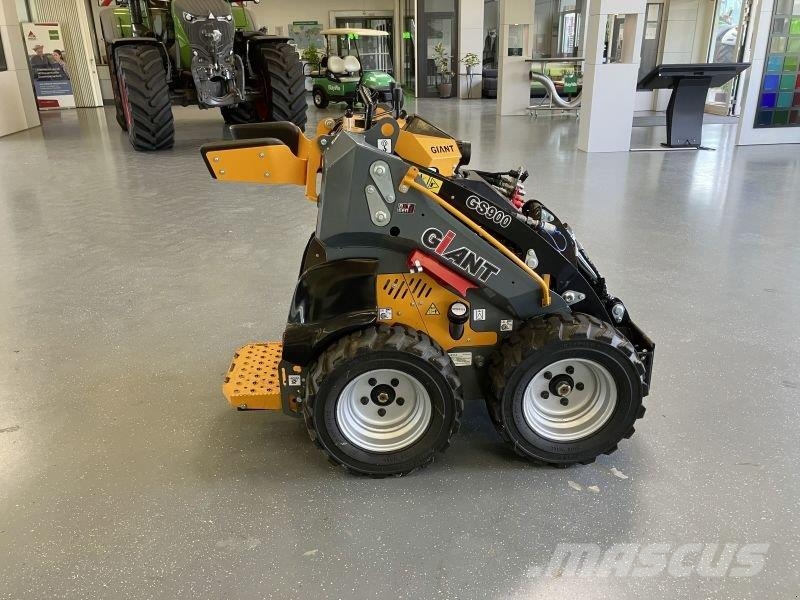 GiANT GS900 Schrankladers
