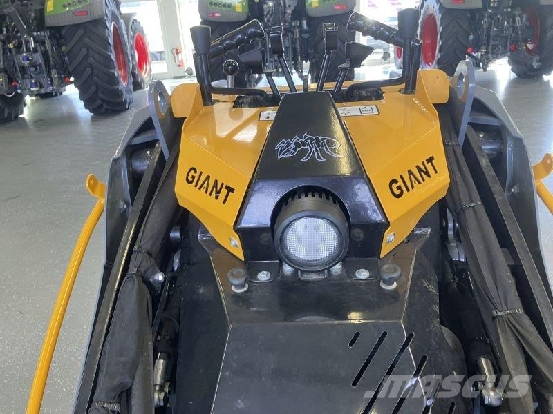 GiANT GS900 Schrankladers