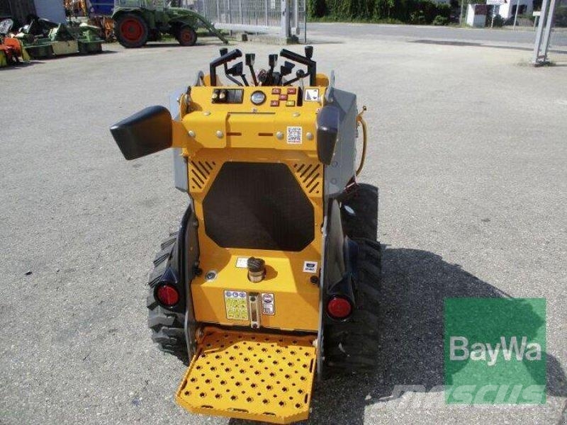 GiANT GS950 Skid steer mini nakladalci