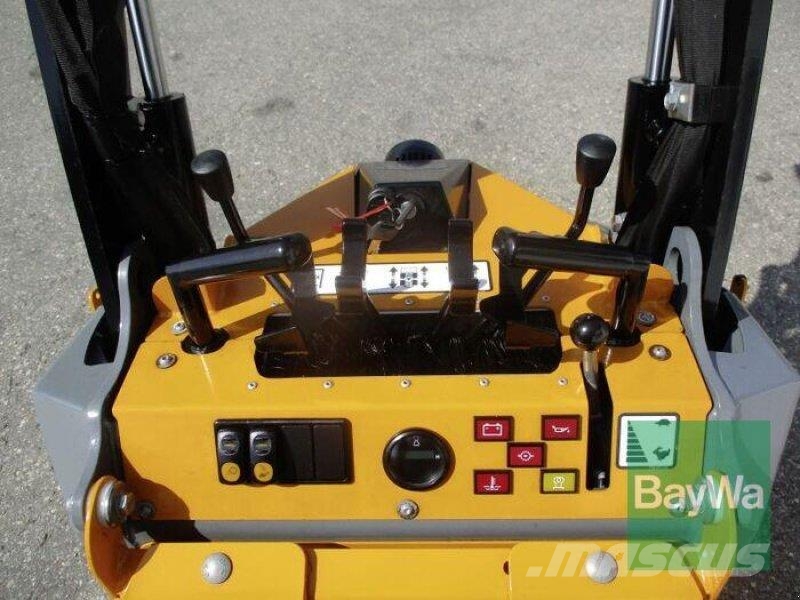 GiANT GS950 Skid steer mini nakladalci