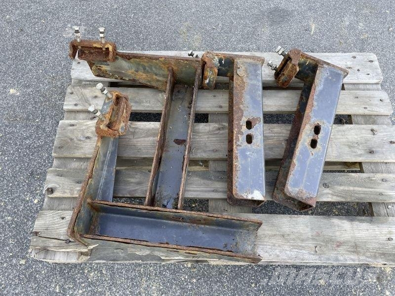 Gmeiner BUCHER STA 2000 TC Trosilci peska in soli
