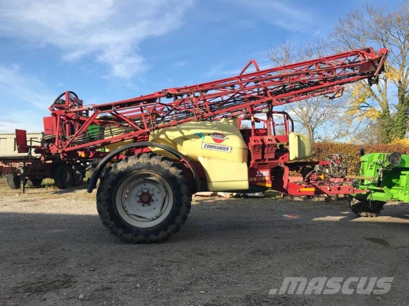 Hardi Commander 3200 Plus Espalhadores de estrume