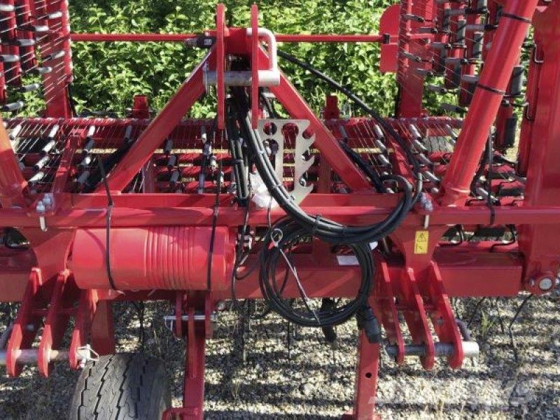 Horsch CURA 6 ST Mēslojuma izkliedētājs