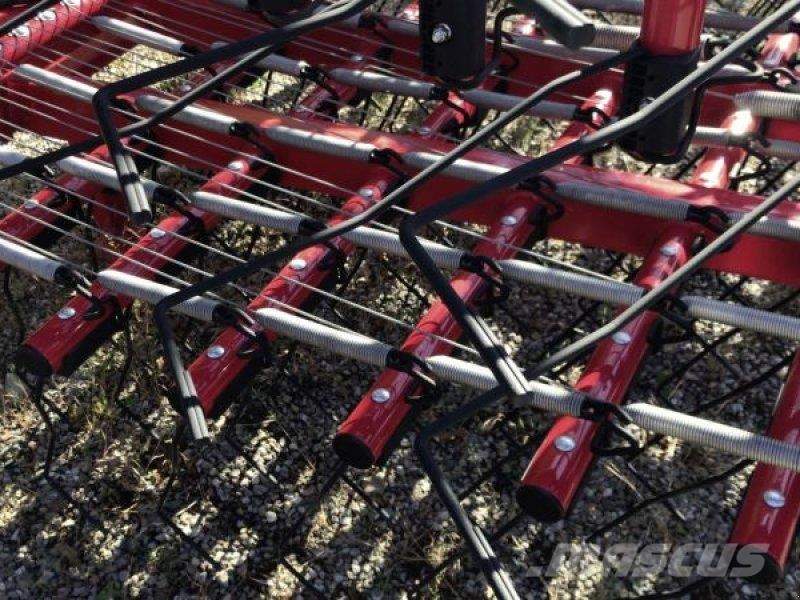 Horsch CURA 6 ST Mēslojuma izkliedētājs