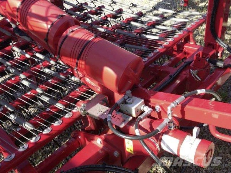 Horsch CURA 6 ST Mēslojuma izkliedētājs