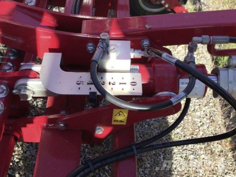Horsch CURA 6 ST Mēslojuma izkliedētājs