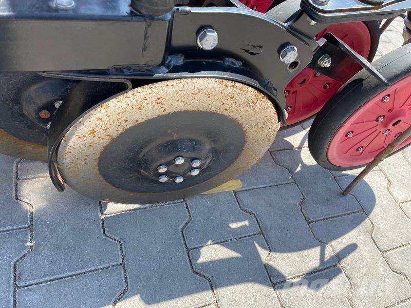 Horsch Express 3 KR مثاقيب مدمجة