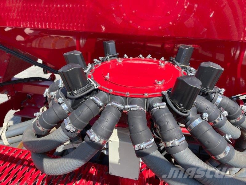 Horsch Express 3 KR مثاقيب مدمجة