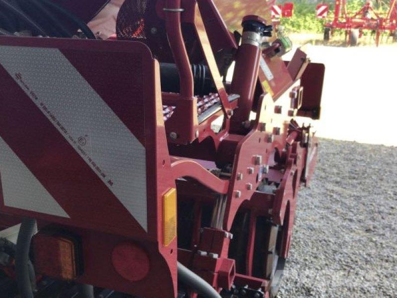 Horsch EXPRESS 3 KR SÄMASCHINE Perforatoare