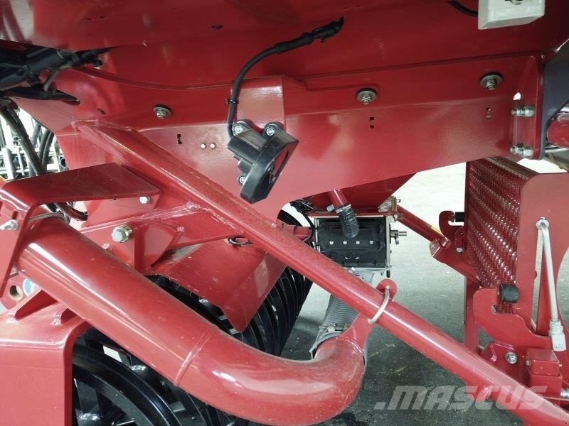 Horsch PARTNER FT HORSCH 1600 مثاقيب