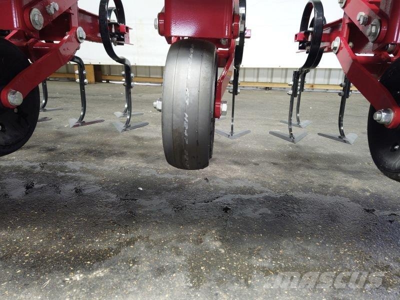 Horsch TRANSFORMER 6 VF ماكينات زراعية - غير ذلك