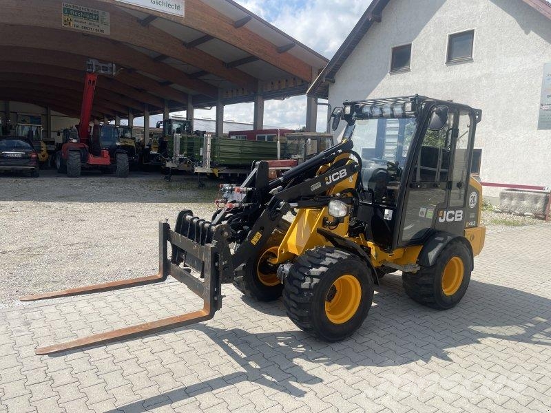 JCB 403 Smart Power Incarcator pe pneuri
