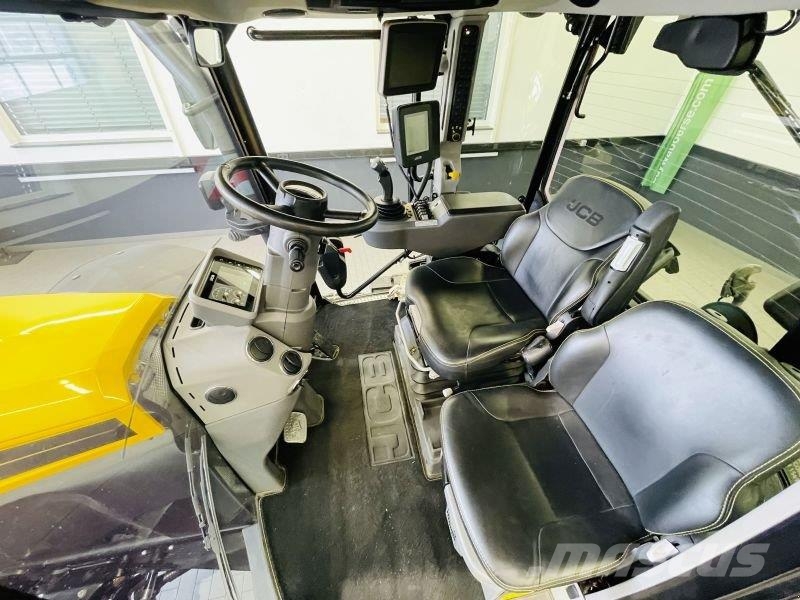 JCB 4220 Traktorer