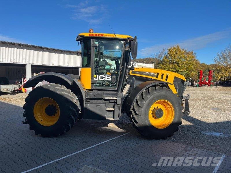 JCB Fastrac 4220 الجرارات