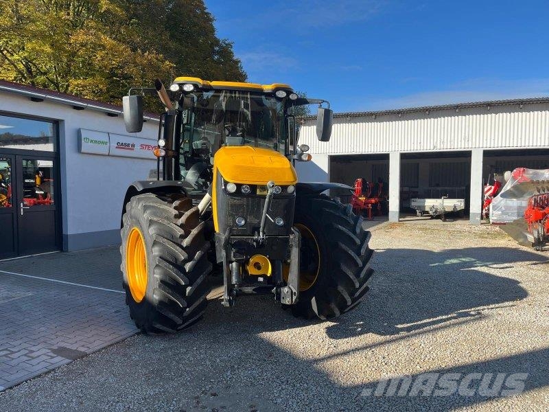 JCB Fastrac 4220 الجرارات