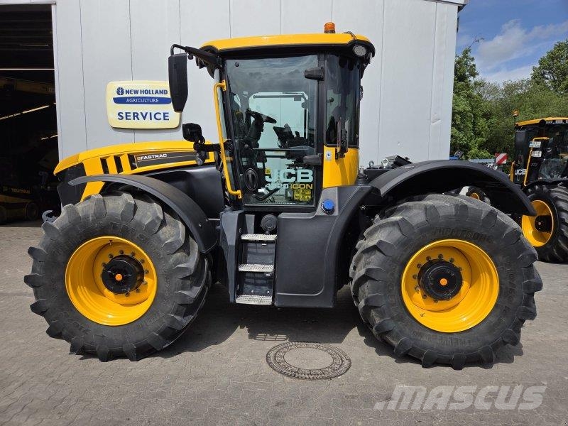 JCB FASTRAC 4220 ICON الجرارات