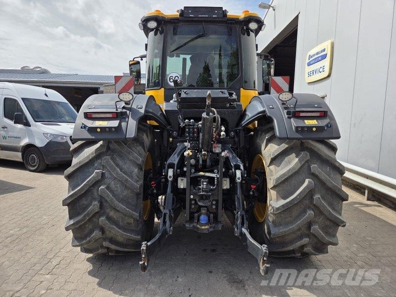 JCB FASTRAC 4220 ICON الجرارات