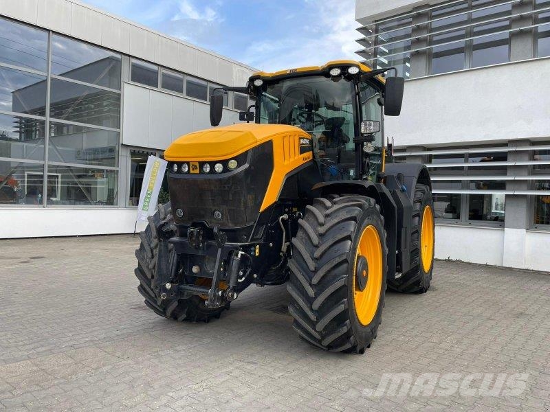 JCB Fastrac 8330 曳引機
