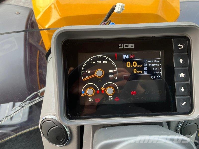 JCB Fastrac 8330 曳引機