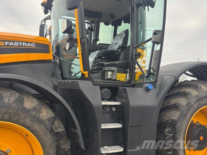 JCB FasTrac 8330 Tractoren