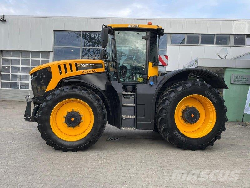 JCB Fastrac 8330 Traktoren