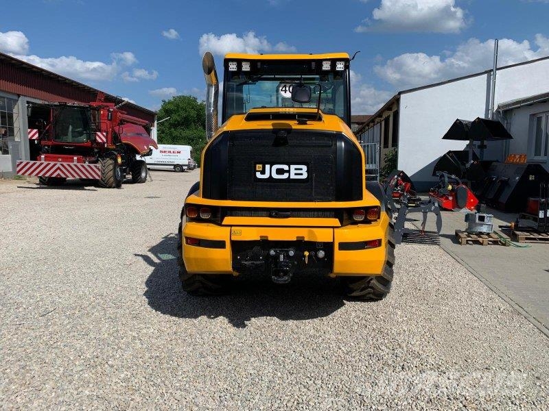 JCB TM 320 S Agri Телескопічні навантажувачі