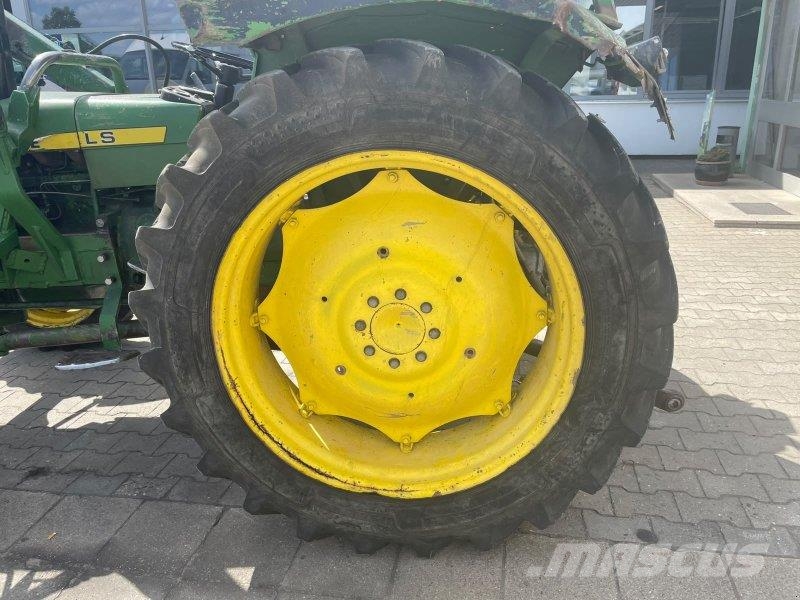 John Deere 1030 S Tractoren
