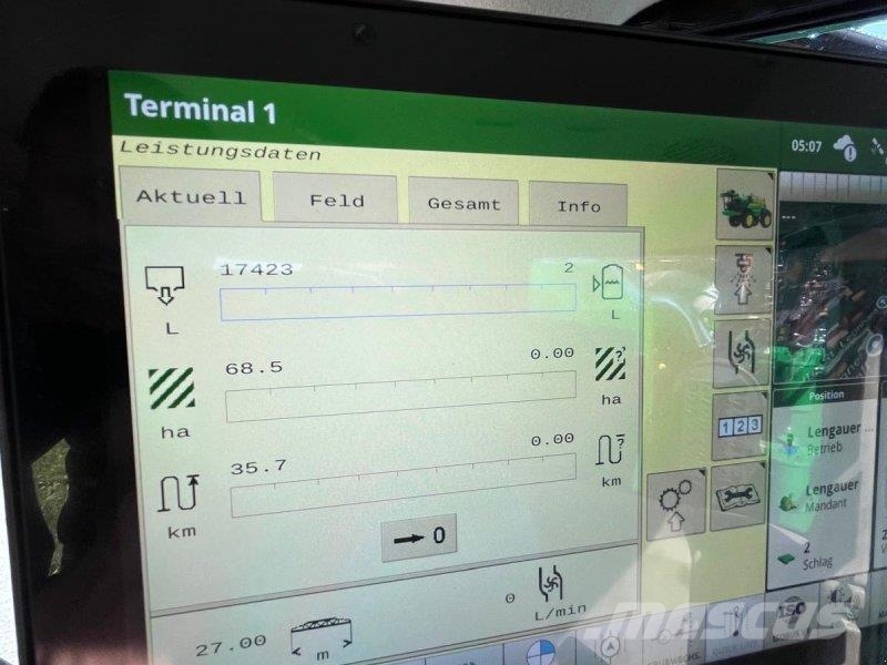 John Deere 340M Düngemittelverteiler