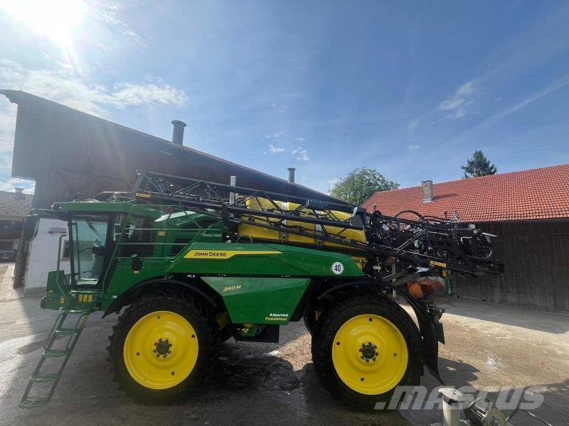 John Deere 340M Düngemittelverteiler