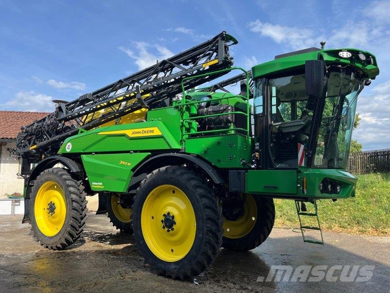 John Deere 340M Düngemittelverteiler