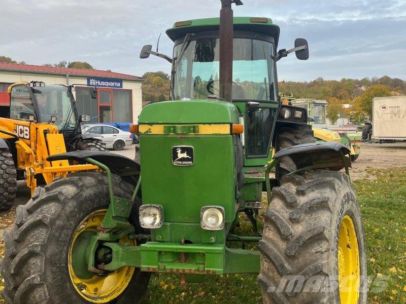 John Deere 4240 S الجرارات
