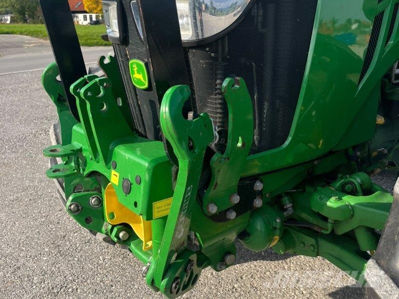 John Deere 5090 R Traktorji